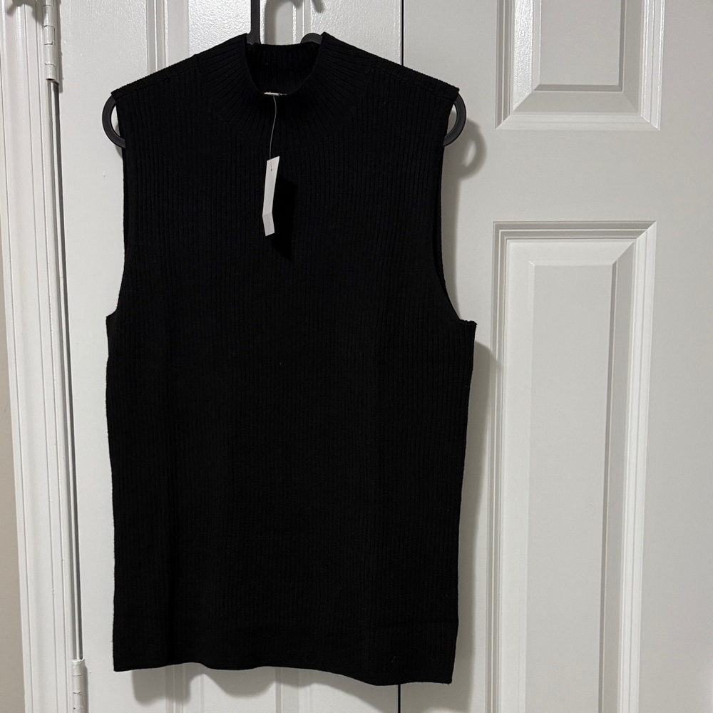 LOFT Black Sleeveless Tank Top